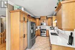 8 ASH GREEN LANE | Uxbridge Ontario | Slide Image Sixteen