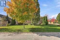 8 ASH GREEN LANE | Uxbridge Ontario | Slide Image Forty-one