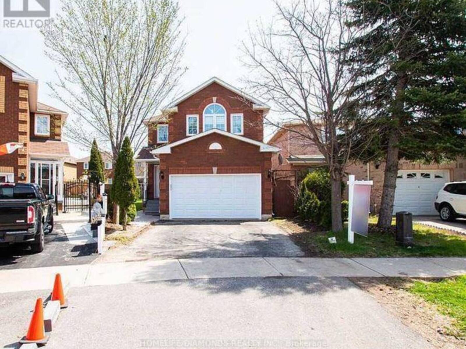 134 MUIRLAND CRESCENT, Brampton, Ontario L6X 4G1
