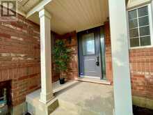 77 MANHATTAN CIRCLE | Cambridge Ontario | Slide Image Two
