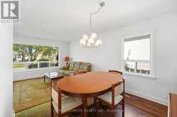 21 TULIP DRIVE | Toronto Ontario | Slide Image Four