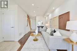 5277 MAJOR MACKENZIE DRIVE E | Markham Ontario | Slide Image Five
