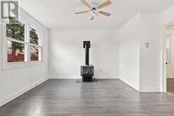 202 FERNDALE DRIVE N | Barrie Ontario | Slide Image Eight