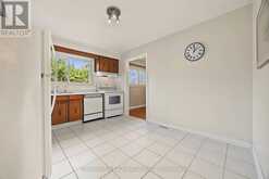 196 WELDRICK ROAD W | Richmond Hill Ontario | Slide Image Eleven