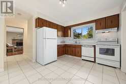 196 WELDRICK ROAD W | Richmond Hill Ontario | Slide Image Twelve