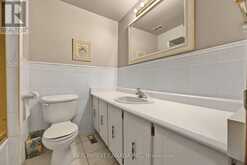 196 WELDRICK ROAD W | Richmond Hill Ontario | Slide Image Eighteen