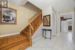 196 WELDRICK ROAD W | Richmond Hill Ontario | Slide Image Five
