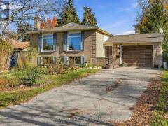17 WELLS CRESCENT Barrie Ontario, L4N 5W8