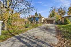 17 WELLS CRESCENT | Barrie Ontario | Slide Image Three