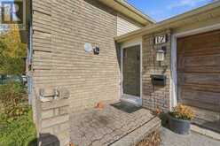 17 WELLS CRESCENT | Barrie Ontario | Slide Image Four