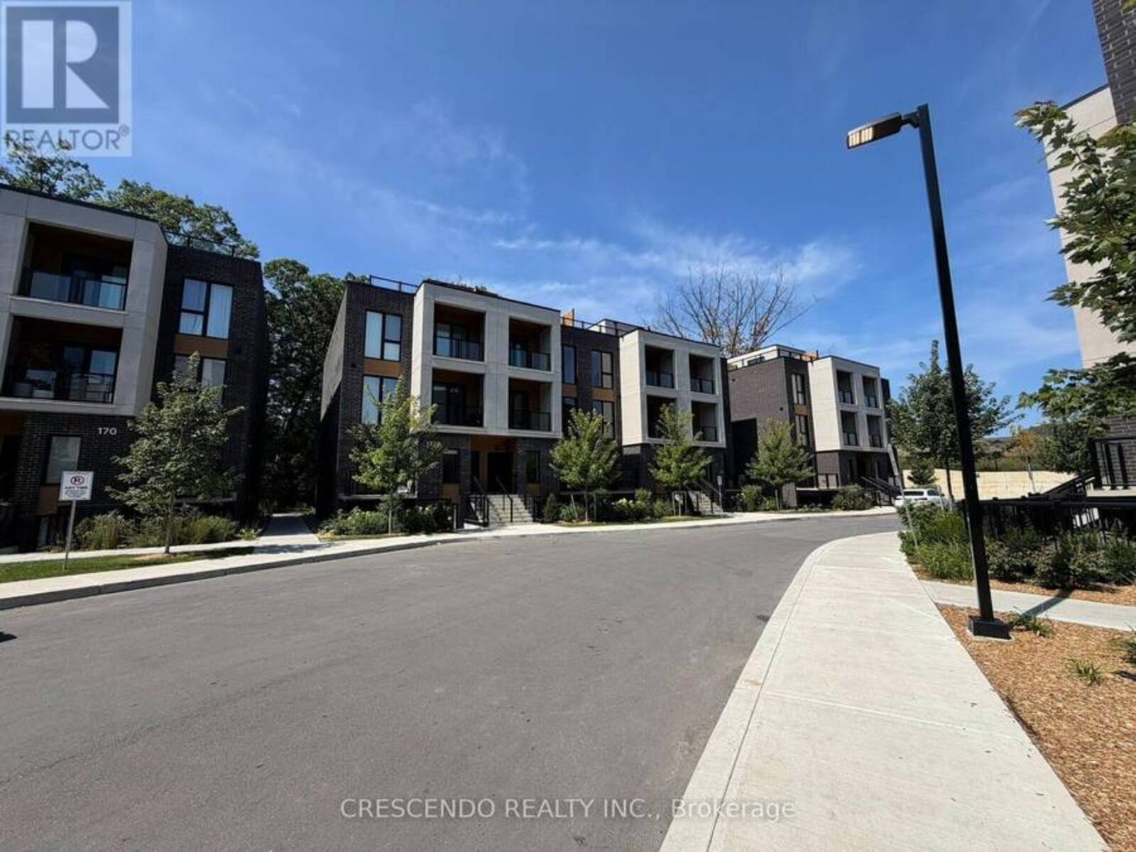 8 - 176 CLONMORE DRIVE, Toronto, Ontario M1N 0B9
