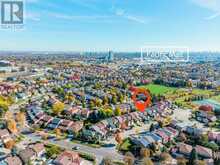 25 CROXLEY GREEN | Markham Ontario | Slide Image Eleven