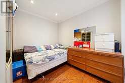 25 CROXLEY GREEN | Markham Ontario | Slide Image Sixteen