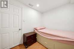 25 CROXLEY GREEN | Markham Ontario | Slide Image Thirty-two