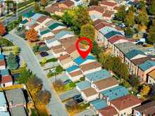 25 CROXLEY GREEN | Markham Ontario | Slide Image Seven