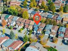 25 CROXLEY GREEN | Markham Ontario | Slide Image Eight