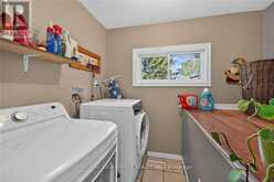 8105 LEEMING ROAD | Hamilton Ontario | Slide Image Thirty-two