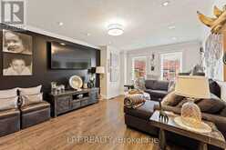 8 HATTIE COURT | Georgina Ontario | Slide Image Nine