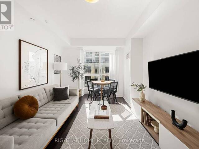 610 - 9201 YONGE STREET Richmond Hill Ontario, L4C 1H9 - 2 Bedrooms Condo For Sale