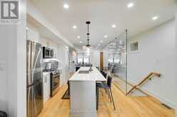 127 ORCHARD VIEW BOULEVARD | Toronto Ontario | Slide Image Eight