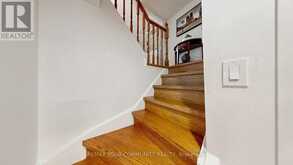 76 DEANSCROFT SQUARE | Toronto Ontario | Slide Image Thirty-three