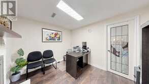 76 DEANSCROFT SQUARE | Toronto Ontario | Slide Image Thirty-eight