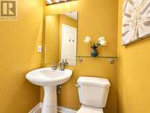 51 YALE LANE | Markham Ontario | Slide Image Thirteen