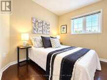51 YALE LANE | Markham Ontario | Slide Image Twenty