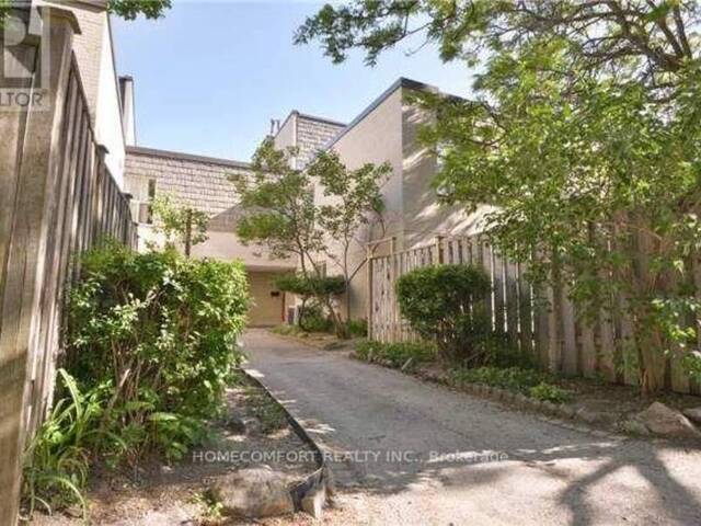#15 - 17 FOUR WINDS DRIVE Toronto Ontario, M3J 2S8 - Property For Sale