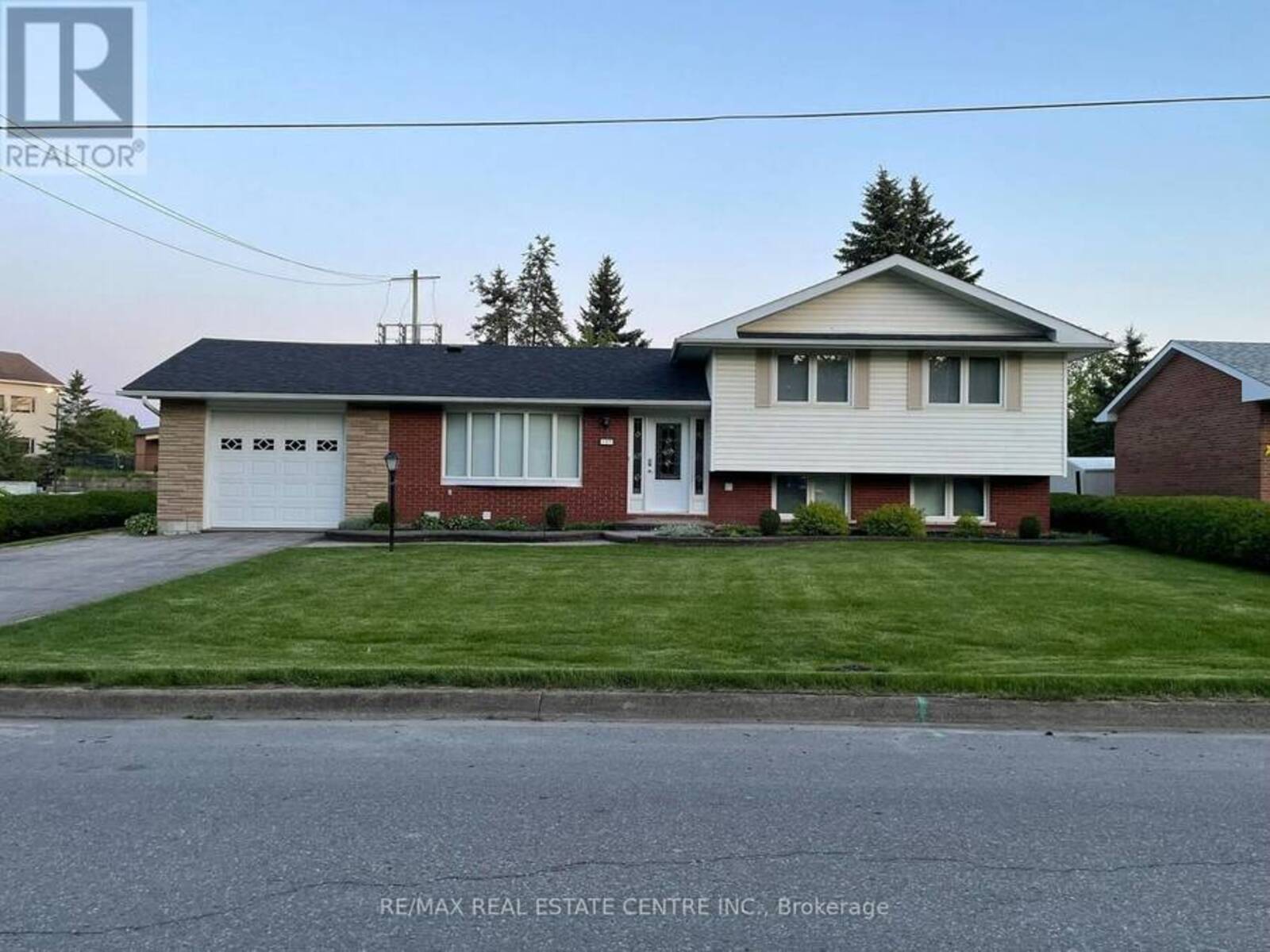 127 CENTRE STREET, Shelburne, Ontario L9V 2Y4