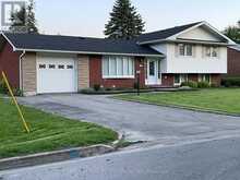 127 CENTRE STREET | Shelburne Ontario | Slide Image Two