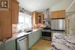 136 WARREN AVENUE | Hamilton Ontario | Slide Image Thirteen