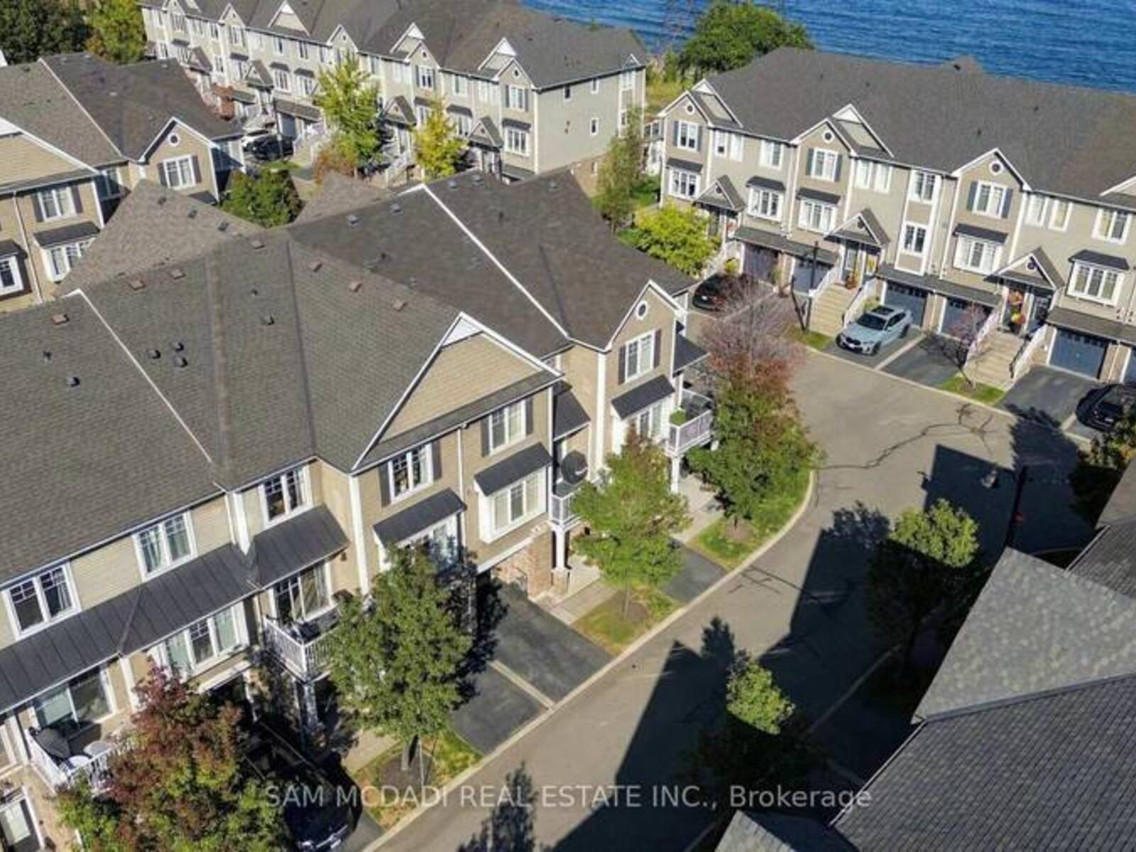 23 - 337 BEACH BOULEVARD, Hamilton, Ontario L8H 6W4