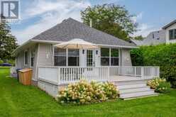 913 LAKE DRIVE N | Georgina Ontario | Slide Image Two