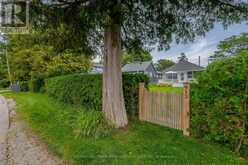 913 LAKE DRIVE N | Georgina Ontario | Slide Image Three