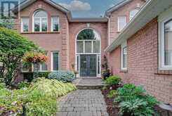 2220 DUNVEGAN AVENUE | Oakville Ontario | Slide Image Three