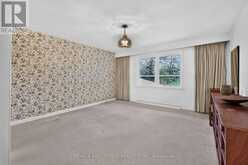 2086 GLENFOREST CRESCENT | Oakville Ontario | Slide Image Seventeen