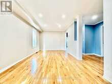 85 SHENANDOAH DRIVE | Whitby Ontario | Slide Image Four