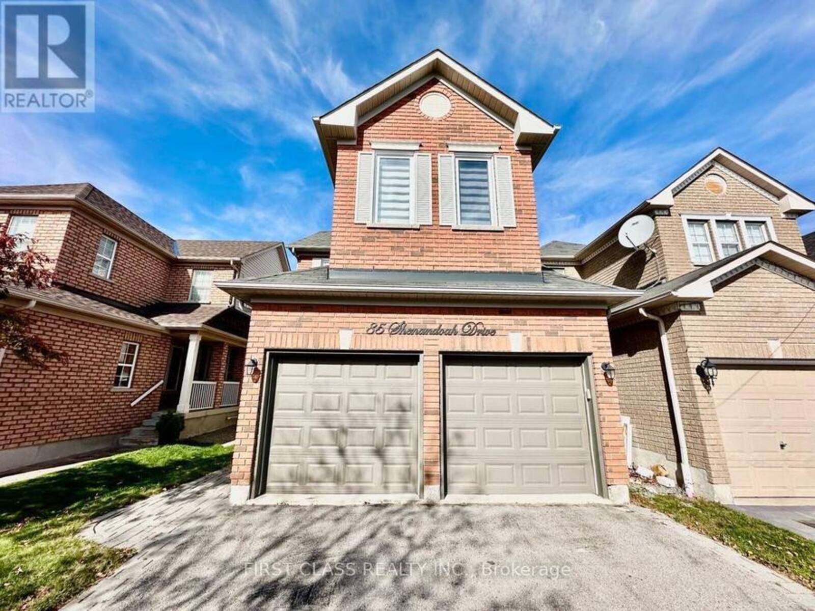 85 SHENANDOAH DRIVE, Whitby, Ontario L1P 1T4