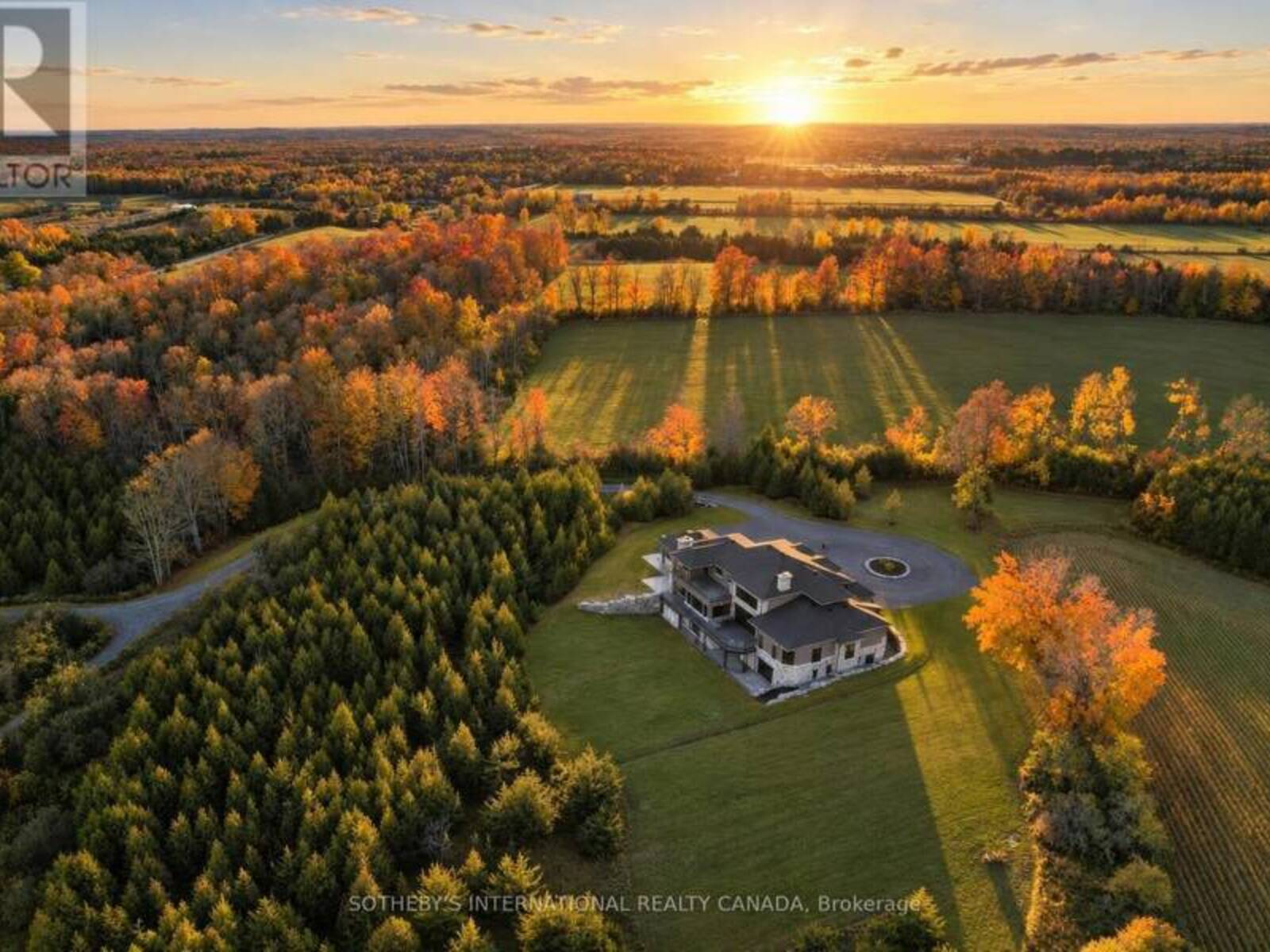 6374 SMITH BOULEVARD, Georgina, Ontario L0E 1N0