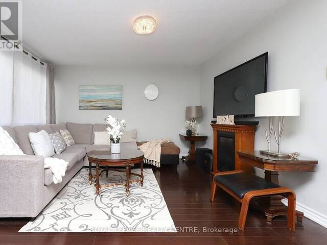 171 - 1055 DUNDAS STREET E Mississauga Ontario, L4Y 3X6 - 3 Bedrooms Condo For Sale