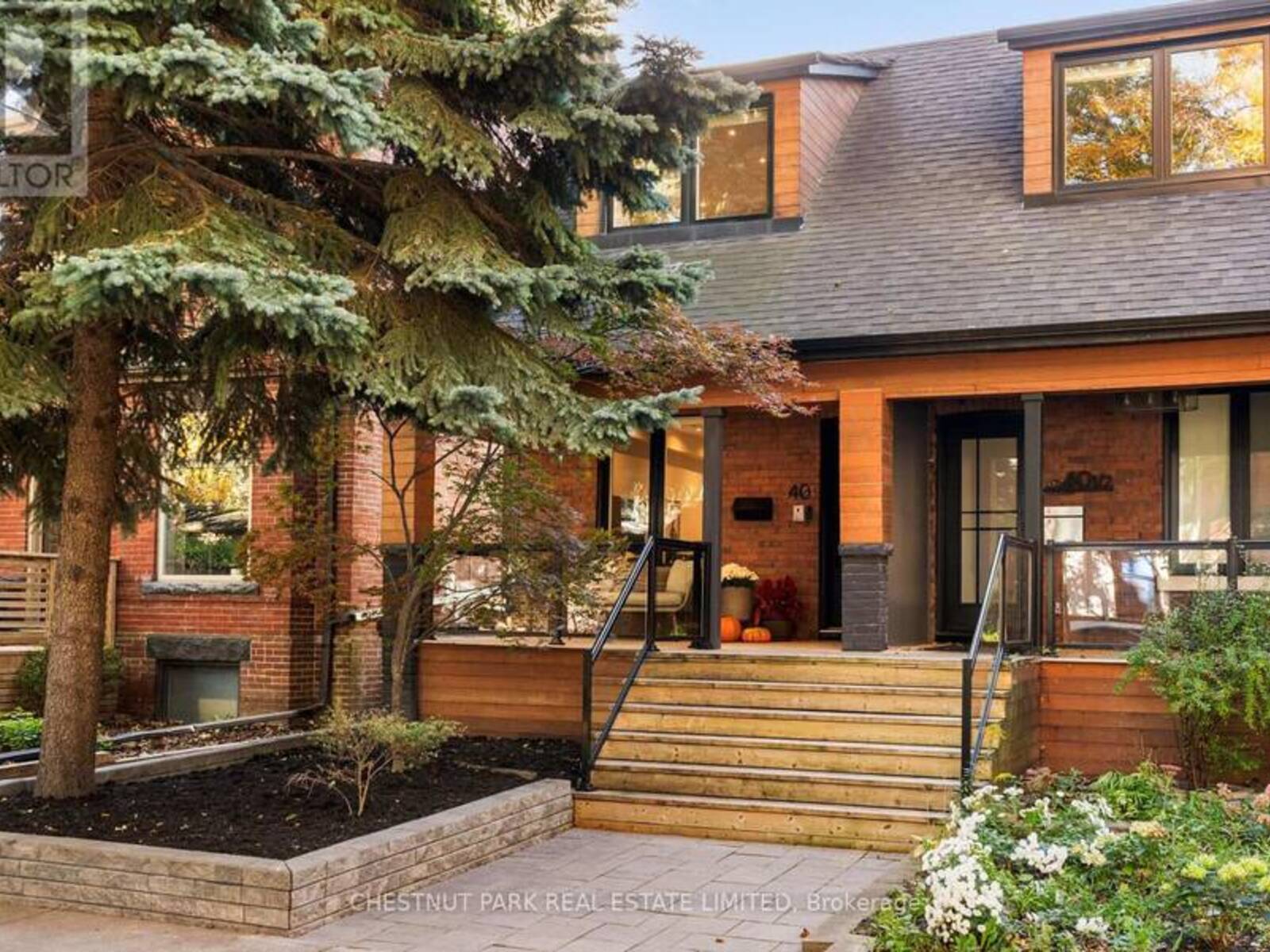 40 MORSE STREET, Toronto, Ontario M4M 2P6