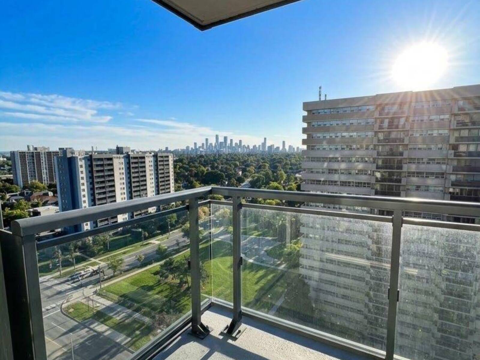 1607 - 20 MEADOWGLEN PLACE, Toronto, Ontario M1H 2Y5