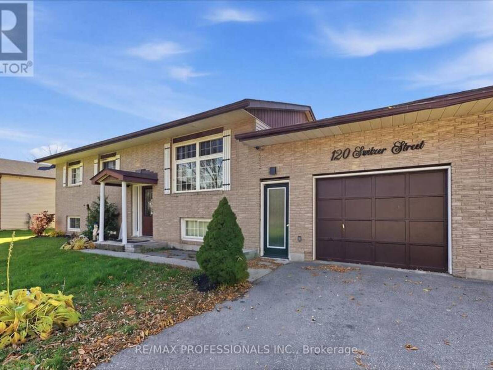 120 SWITZER STREET, New Lowell, Ontario L0M 1N0