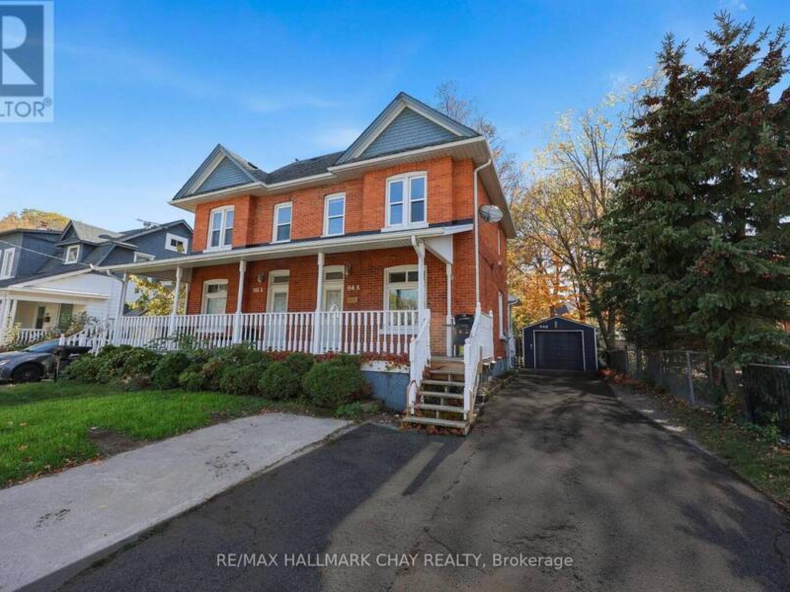 84 BURTON AVENUE, Barrie, Ontario L4N 2R6