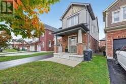 19 LEADENHALL ROAD | Brampton Ontario | Slide Image Four