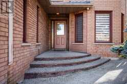 23 OAKLEA BOULEVARD | Brampton Ontario | Slide Image Four