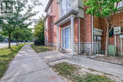 76E LEITCHCROFT CRESCENT | Markham Ontario | Slide Image Two