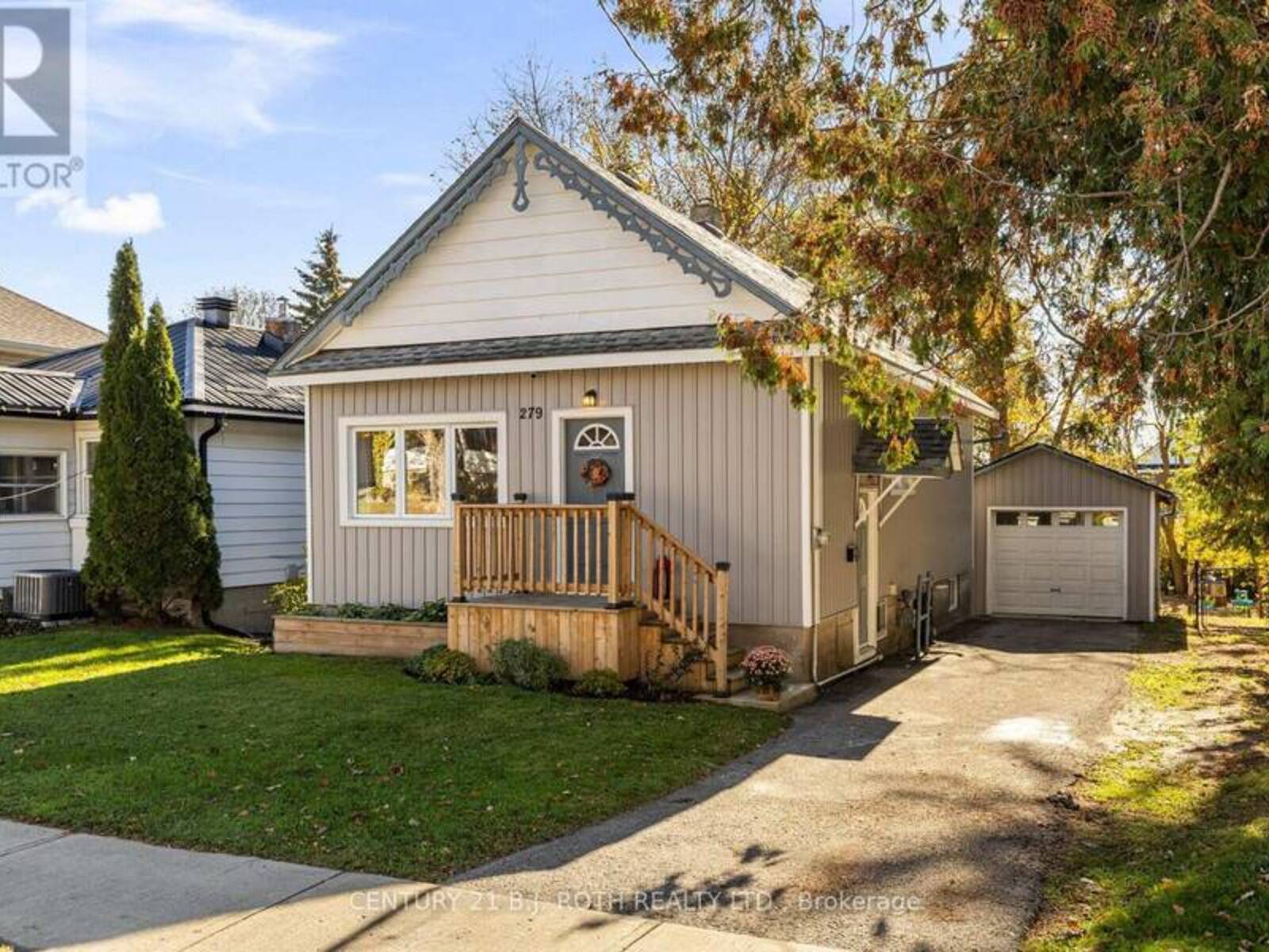 279 NOTTAWASAGA STREET, Orillia, Ontario L3V 3K5