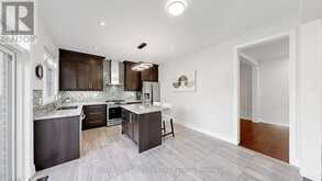 327 MACTIER DRIVE | Vaughan Ontario | Slide Image Twelve